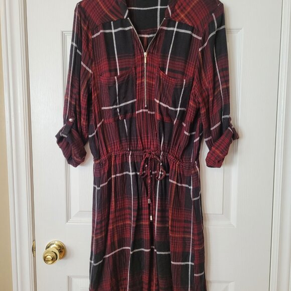 Dex Long Sleeve Cinched-Waist Zippered Dress ~ Black and Red Checkered ~ Sz L ~ - Picture 2 of 4